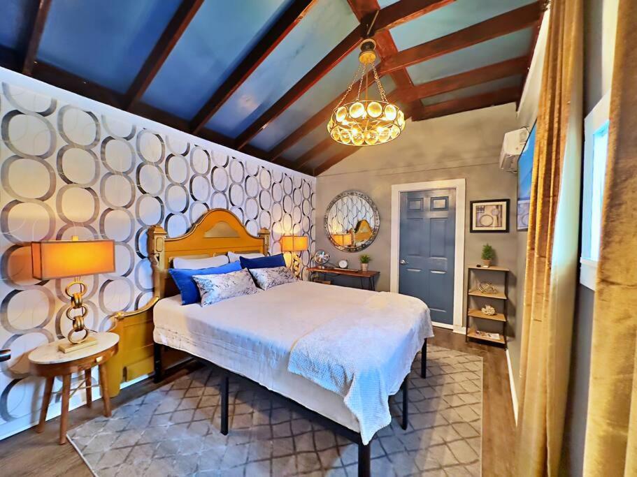 The Q Loft Galveston Villa Екстериор снимка