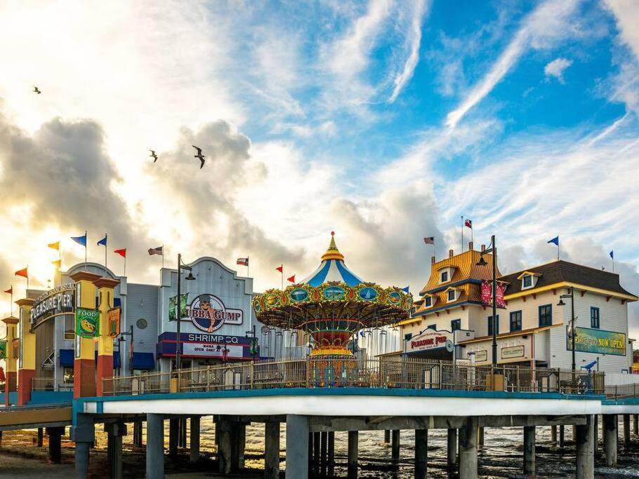 The Q Loft Galveston Villa Екстериор снимка